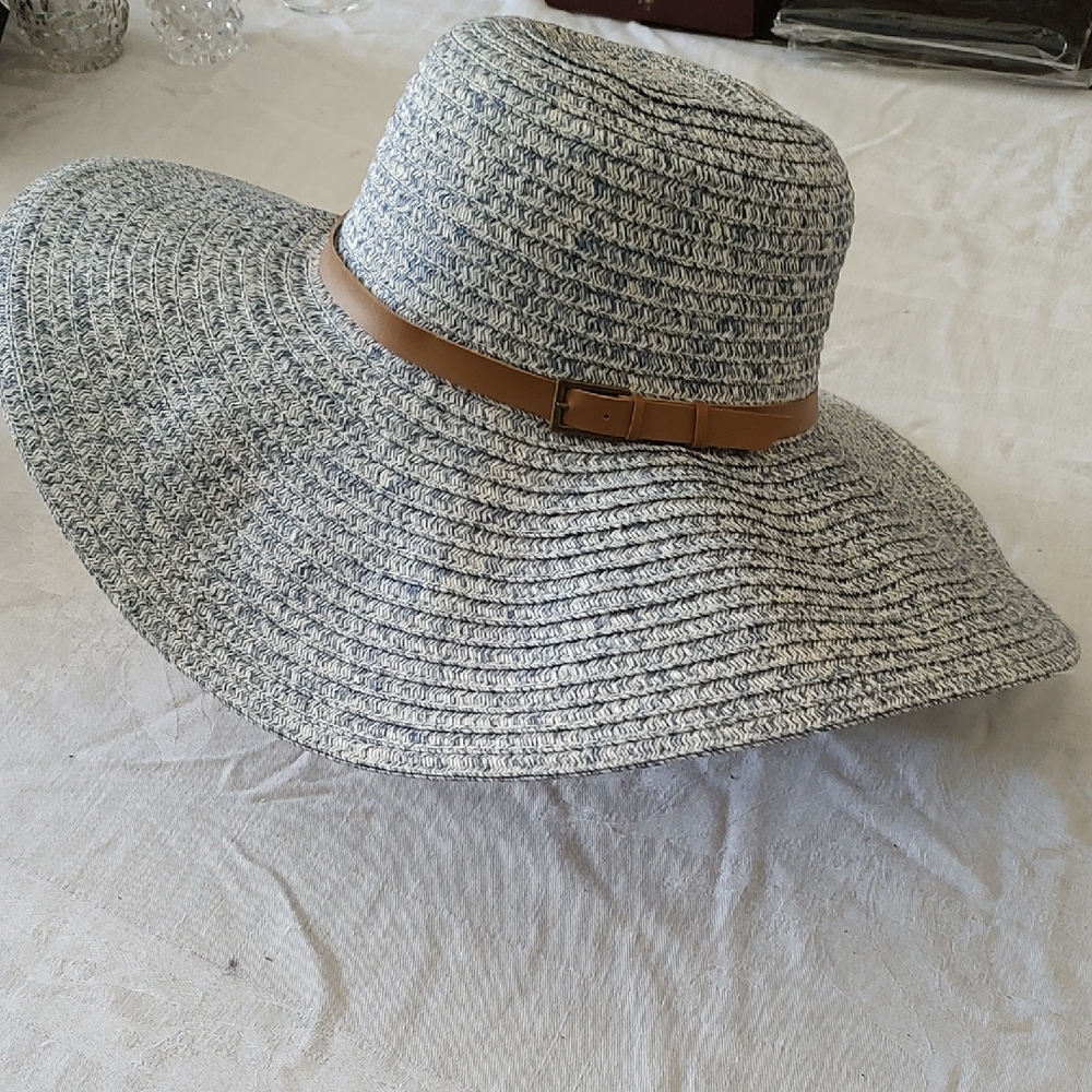 betmar Two-Tone Straw Sun Hat with Brown Band